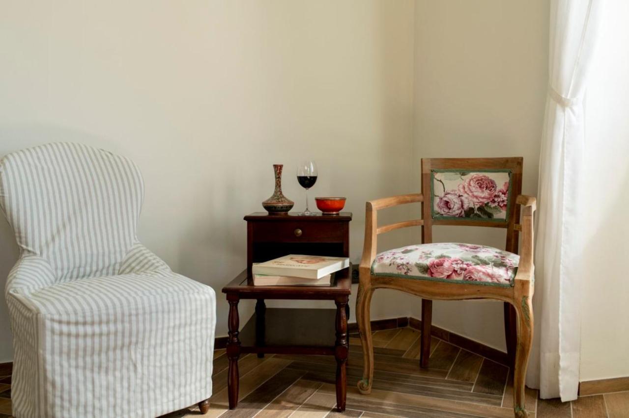 Le Vecchie Persiane - Bed&Breakfast Diano dʼAlba Exterior foto