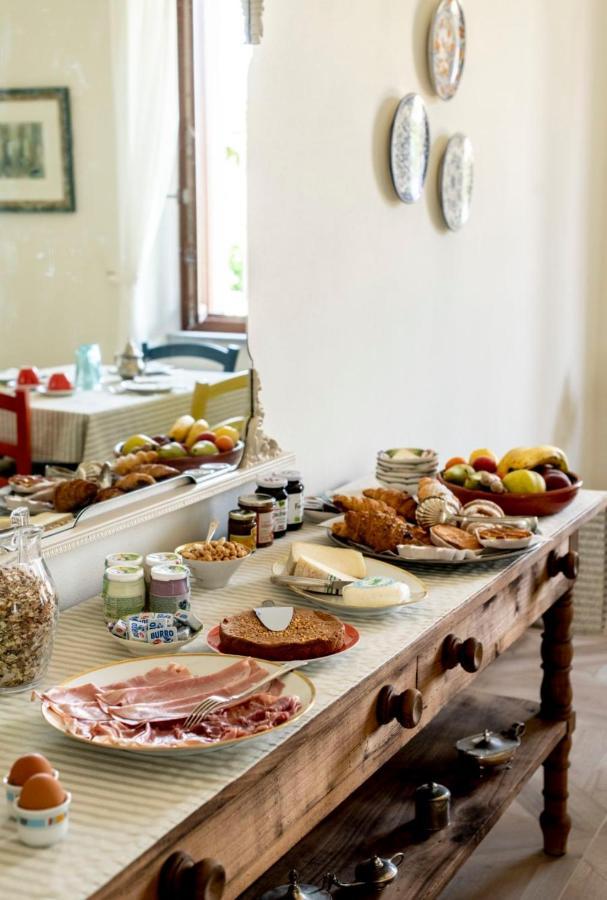 Le Vecchie Persiane - Bed&Breakfast Diano dʼAlba Exterior foto