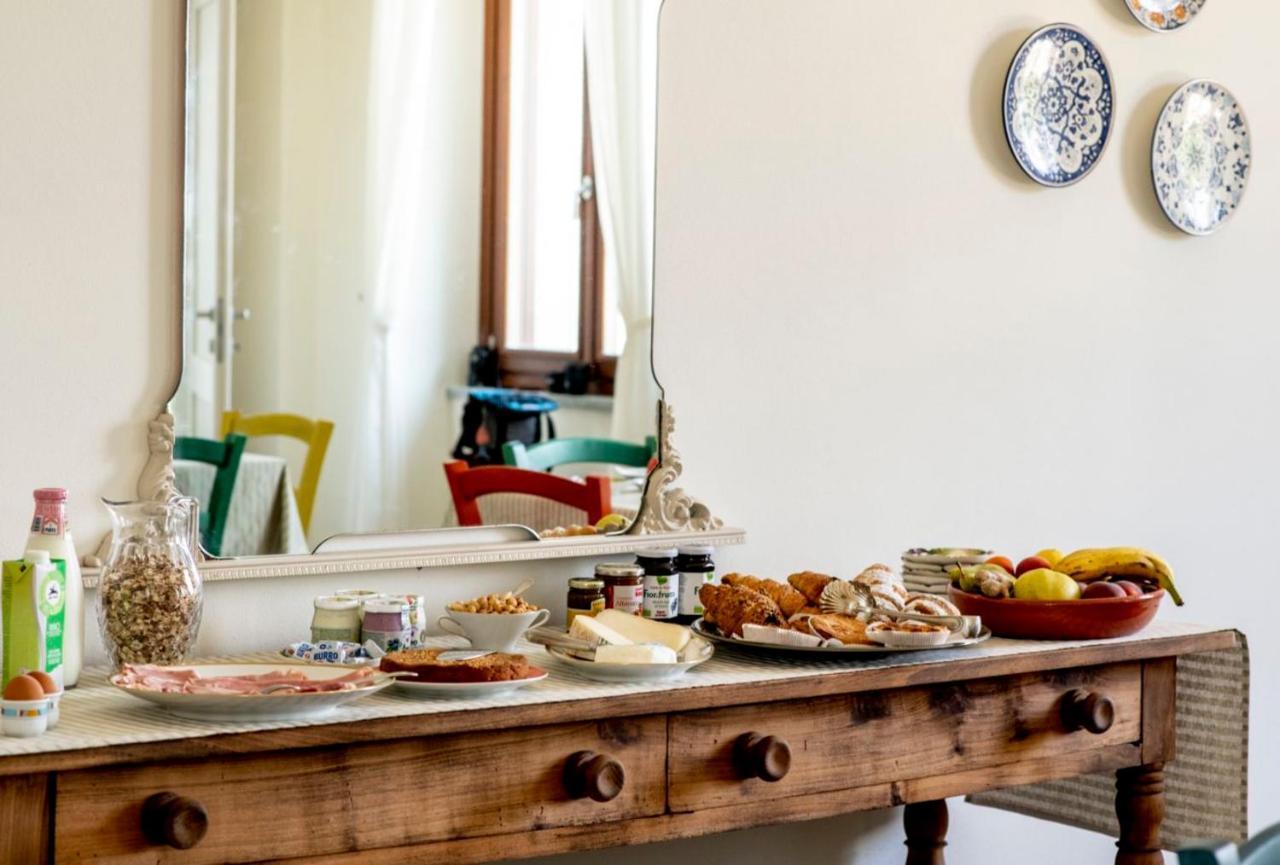Le Vecchie Persiane - Bed&Breakfast Diano dʼAlba Exterior foto